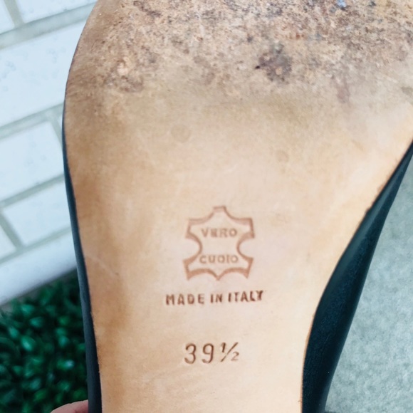 Manolo Blahnik Black ankle Strap shoes size 39.5 - Picture 7 of 8